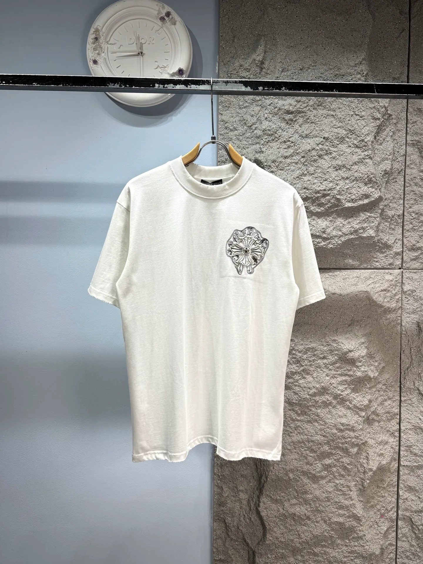 Chrome Hearts* ‼️ T ® 🖤 g ， ， ! + ， DNA ! ， ， ! ⚠️ ： ⚠️WJ 2852 Same Style 𝐂𝐎𝐋𝐎𝐔𝐑：White Black 𝐒𝐈𝐙𝐄：S-Xl